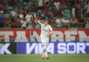 Zubeldía explica negociação de Davi Schuindt e admite problema na zaga do Fluminense