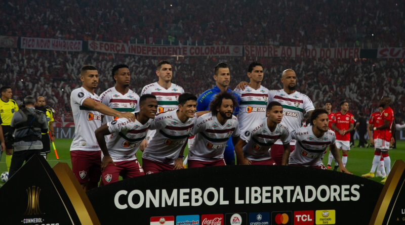 Dá pra sonhar com a classificação? Veja as vezes que o Fluminense decidiu um mata-mata de Libertadores fora de casa