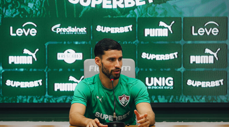 Martinelli analisa seu momento na carreira e projeta duelo pela Libertadores: “Me adaptei como o primeiro volante”