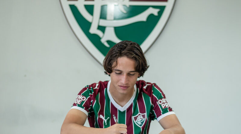Fluminense renova contrato com Ruan Sales