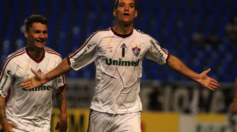 Thiago Neves revela sonho de treinar o Flu e brinca com duelo contra o Fred no Carioca Sub-20