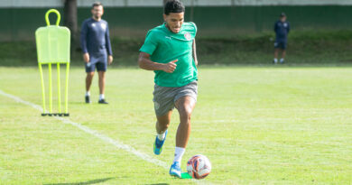 Andrey mira vitória do Fluminense no Sub-17 antes de se apresentar à Seleção Brasileira