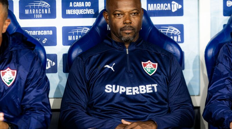 Marcão revela motivo de Thiago Silva ter ficado fora do jogo contra o Vasco