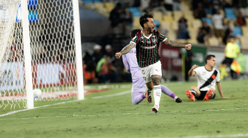 Fluminense vence o Vasco por 1 a 0 e retorna ao G4 do Brasileirão