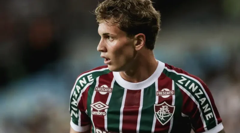 De volta a casa: Léo Jance retorna ao Fluminense antes do fim do empréstimo ao Náutico