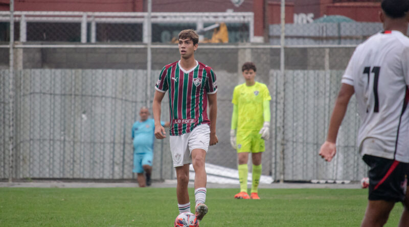 Thiago é convocado pela primeira vez para Seleção Portuguesa Sub-18