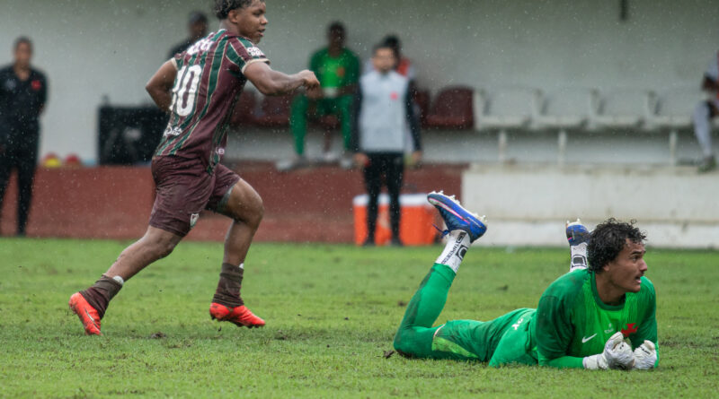 Fluminense empata com o Vasco e segue como o único invicto no Carioca Sub-20