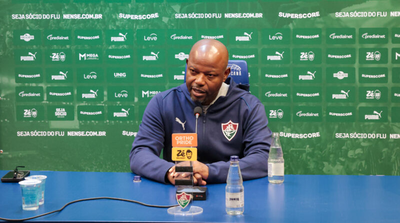 Marcão desconversa sobre poupar no Fla-Flu e projeta gestão do elenco: “A gente vai colocar o time mais forte possível”