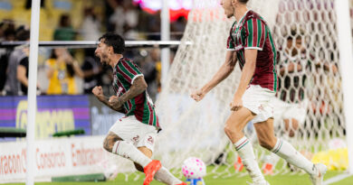 Fluminense arranca virada heroica no último lance contra o Internacional e encerra jejum no Maracanã Fluminense arranca virada heroica no último lance contra o Internacional e encerra jejum no Maracanã