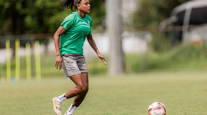 Fluminense enfrenta o Botafogo em estreia no Carioca Feminino
