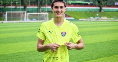 Mateus Peixoto assina primeiro contrato profissional com o Fluminense Mateus Peixoto assina primeiro contrato profissional com o Fluminense