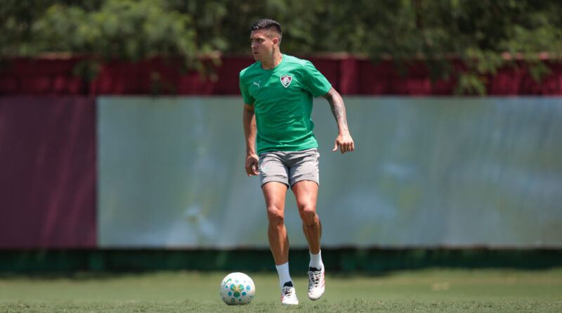 Millán confia em vitória contra o Flamengo e projeta o clássico: “Estamos prontos”