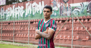 Fluminense acerta contratação do zagueiro Aquilles para a base e jogador comemora: “Realizando um sonho de criança” Fluminense acerta contratação do zagueiro Aquilles para a base e jogador comemora: “Realizando um sonho de criança”